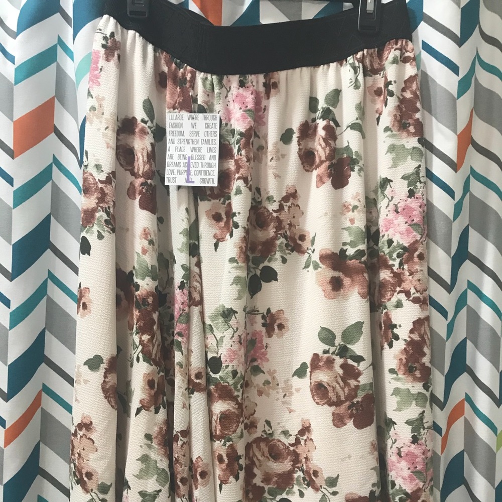 Lularoe Lola skirt